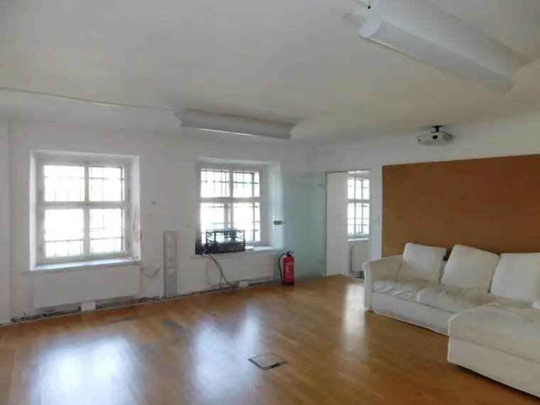 Großes Büro in sehr guter Lage