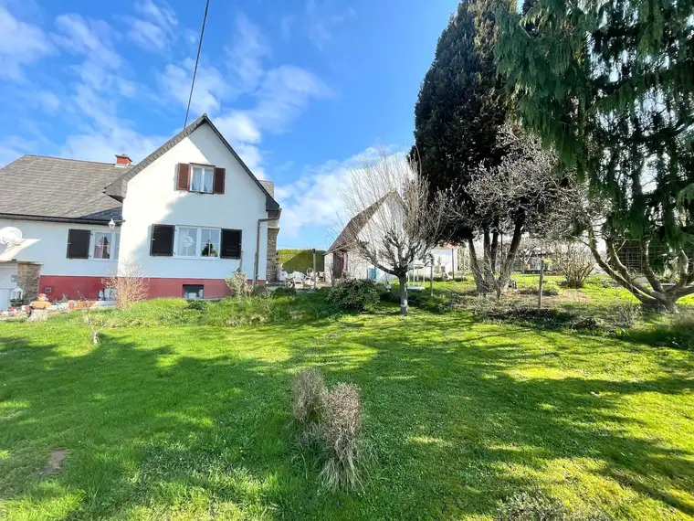 Einfamilienhaus mit Garten in Ruhelage