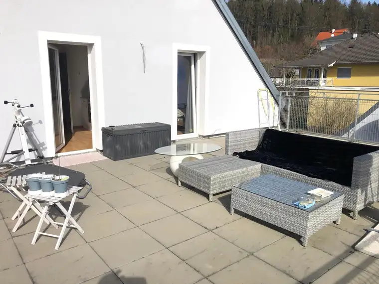 Kleinwohnung mit großzügiger Terrasse