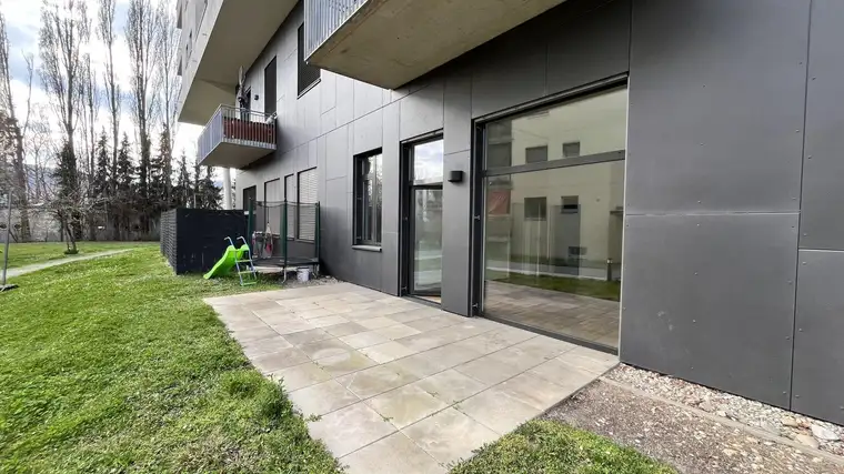 Schöne 2-Zimmer-Wohnung mit Terrasse in Wetzelsdorf! Ab sofort verfügbar!