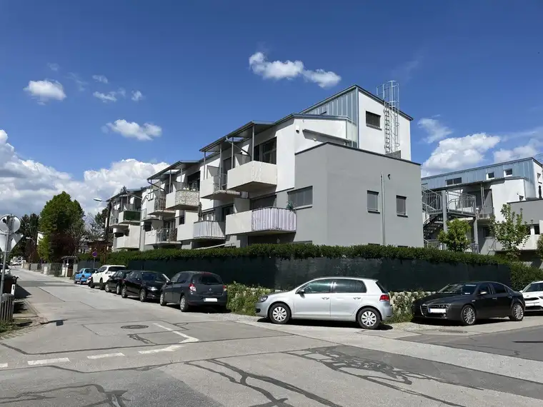 Charmante Maisonettewohnung in Wetzelsdorf mit Balkon und Terrasse! Ab September verfügbar!