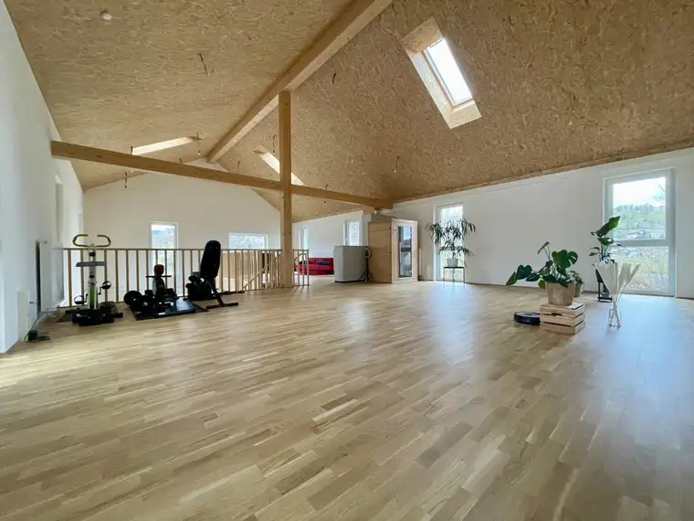 Mietkauf 2-Zimmer-Wohnung mit schöner überdachter Terrasse 