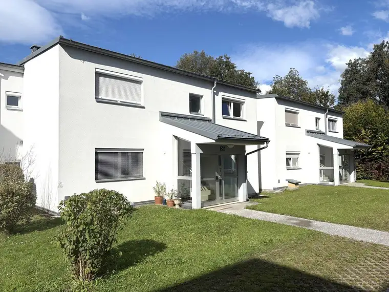 Traumhafte 2-Zimmer-Wohnung mit Balkon in ausgezeichneter Lage in Graz-Ries! **inkl. Tiefgaragenstellplatz**