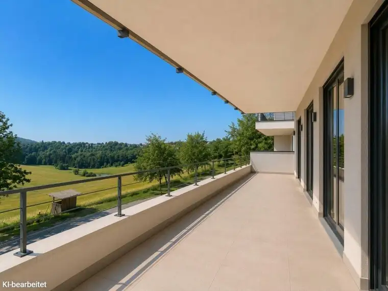 Großzügige 3-Zimmer-Wohnung im Ergeschoß mit Terrasse!