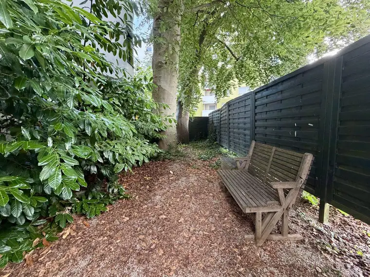 Naturschatten statt Sommerhitze – Ruhige Gartenwohnung mit Tiefgarage in Geidorf