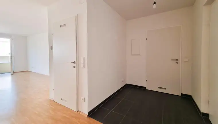zentrale 2 Zimmerwohnung mit Balkon - PROVISIONSFREI - ab sofort