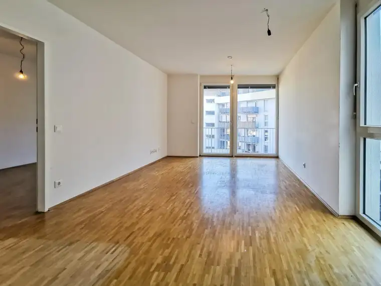 Wohnung mit großem Balkon | PROVISIONSFREI | ab 01.08.2025