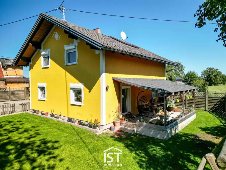 Braunau / St. Peter - Saniertes Einfamilienhaus - Ideal für Familien!