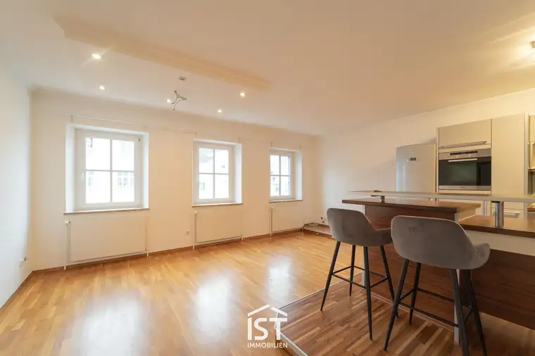 Altheim - Grosszügige Wohnung mit überdachtem Balkon 