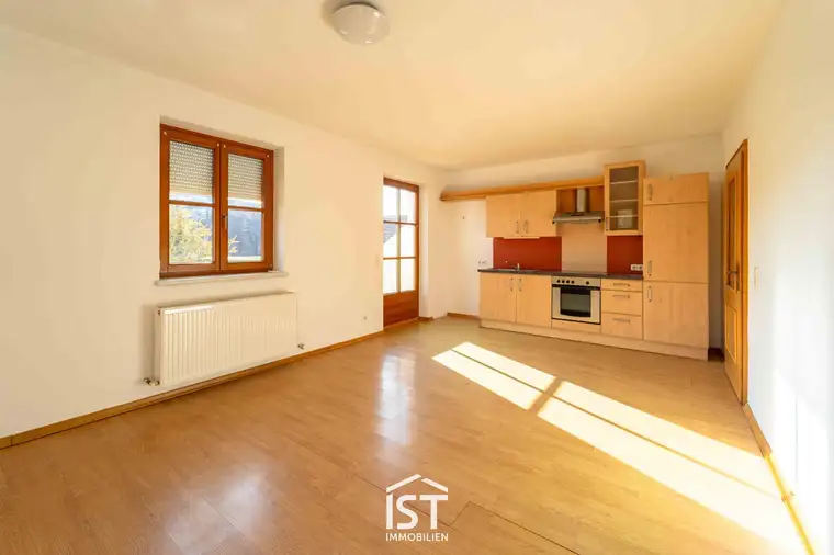 Roßbach - Ländlich gelegene 3-Zimmer-Wohnung mit Balkone