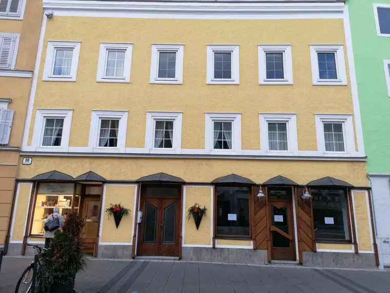 Ihr neuer Standort - optimal gelegenes Geschäftslokal in Ried!