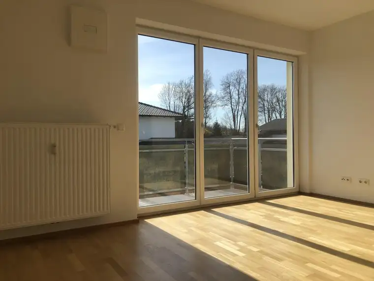Sonnige 2-Zimmer Wohnung mit Balkon in Mühlheim am Inn