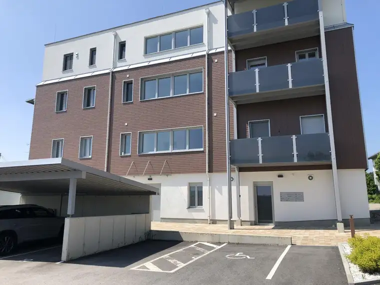 Gut vermietete 4-Zimmer-Wohnung mit Balkon in Höhnhart / Neubau
