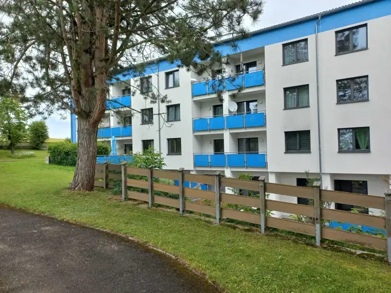 Gepflegte 3-Zimmer Wohnung mit 2 Loggien in bekannter Wohnlage in Gaspoltshofen