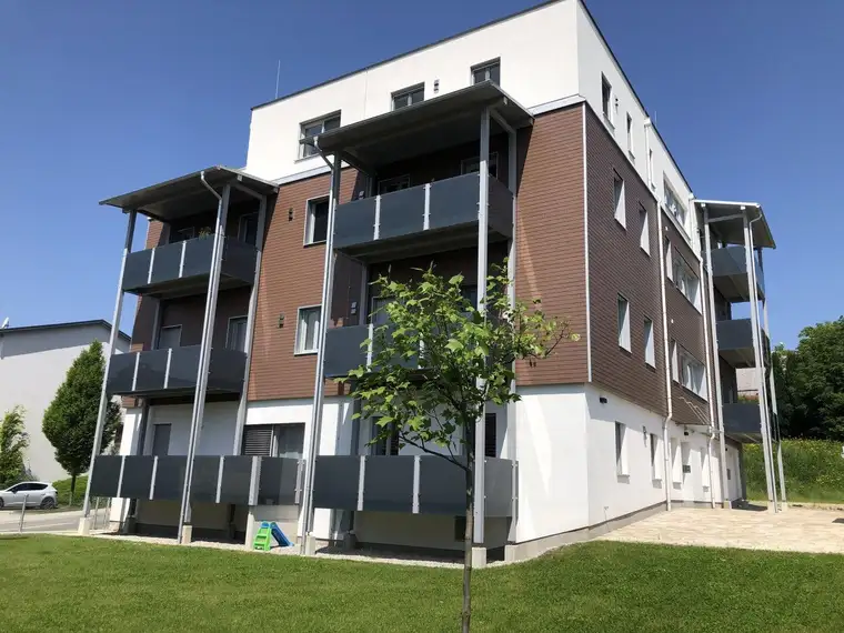 Gut vermietete 4-Zimmer-Wohnung mit Balkon in Höhnhart / Neubau