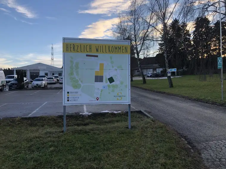 Lager- und Büroflächen in Seyring zu vermieten