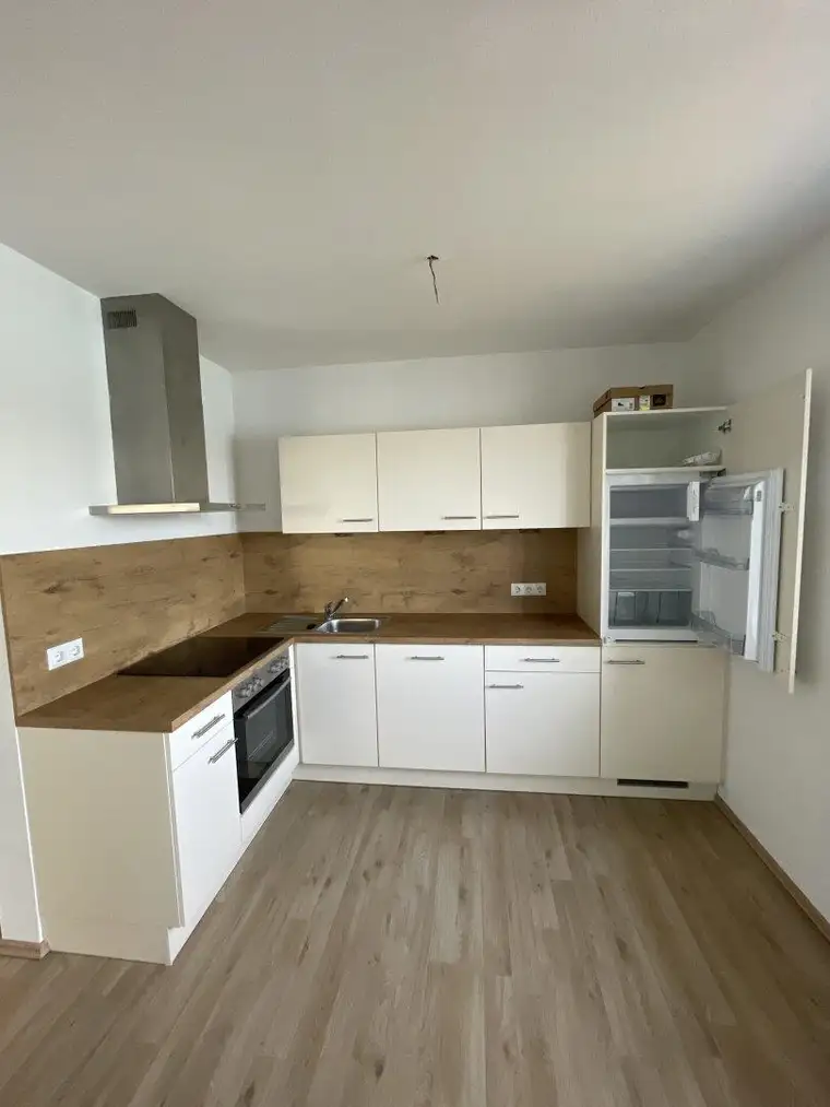 Moderne 2-Zimmer-Wohnung mit Balkon – ruhige Lage direkt am Inn