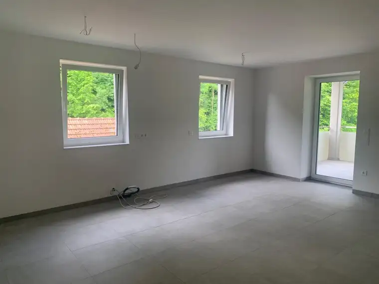 Erstbezug: Traumhafte Maisonette mit großzügigem, überdachtem Balkon