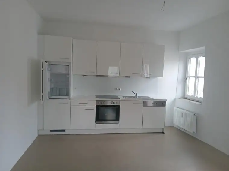 schöne 3-Zimmer-Wohnung mit möblierter Küche im Zentrum von Schärding