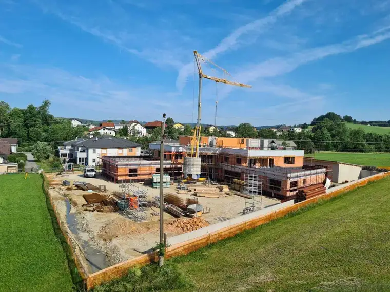 hochwertige Büro-/Praxisfläche in Frankenburg: Erstbezug mit Terrasse &amp; Top-Ausstattung!