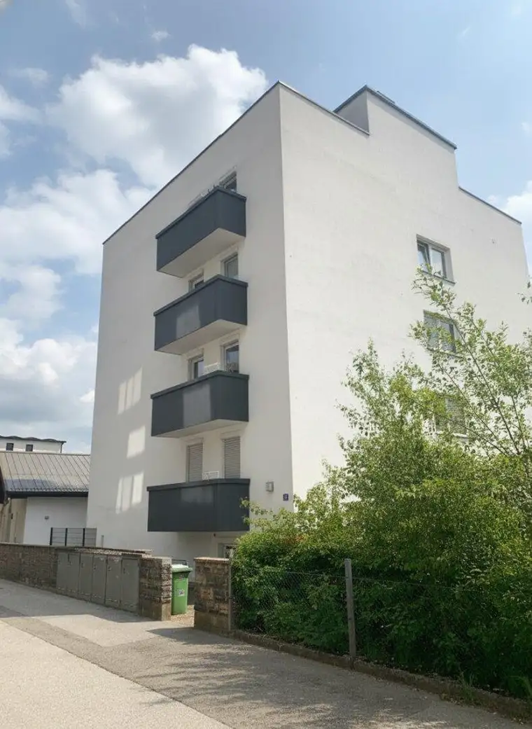 gemütliche Single-Wohnung mit Balkon im Zentrum Mattighofen
