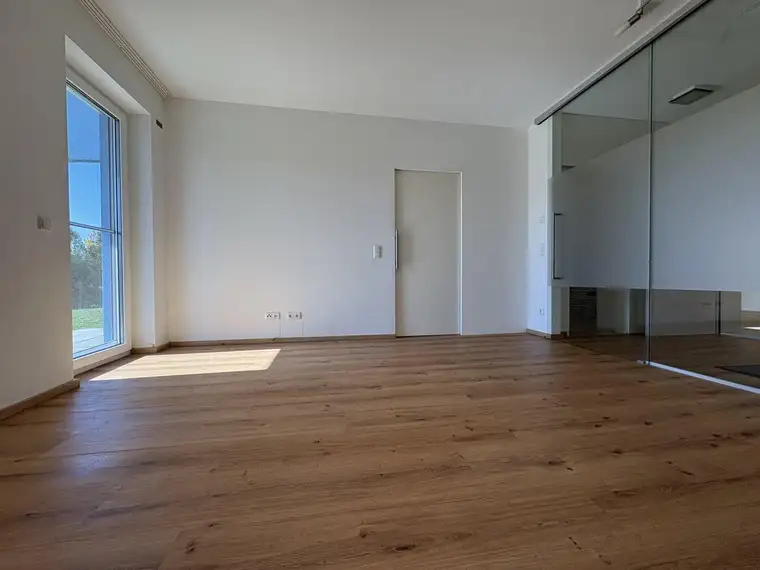 2-Zimmer-Wohnung mit großzügiger Loggia und Carport in Eberschwang