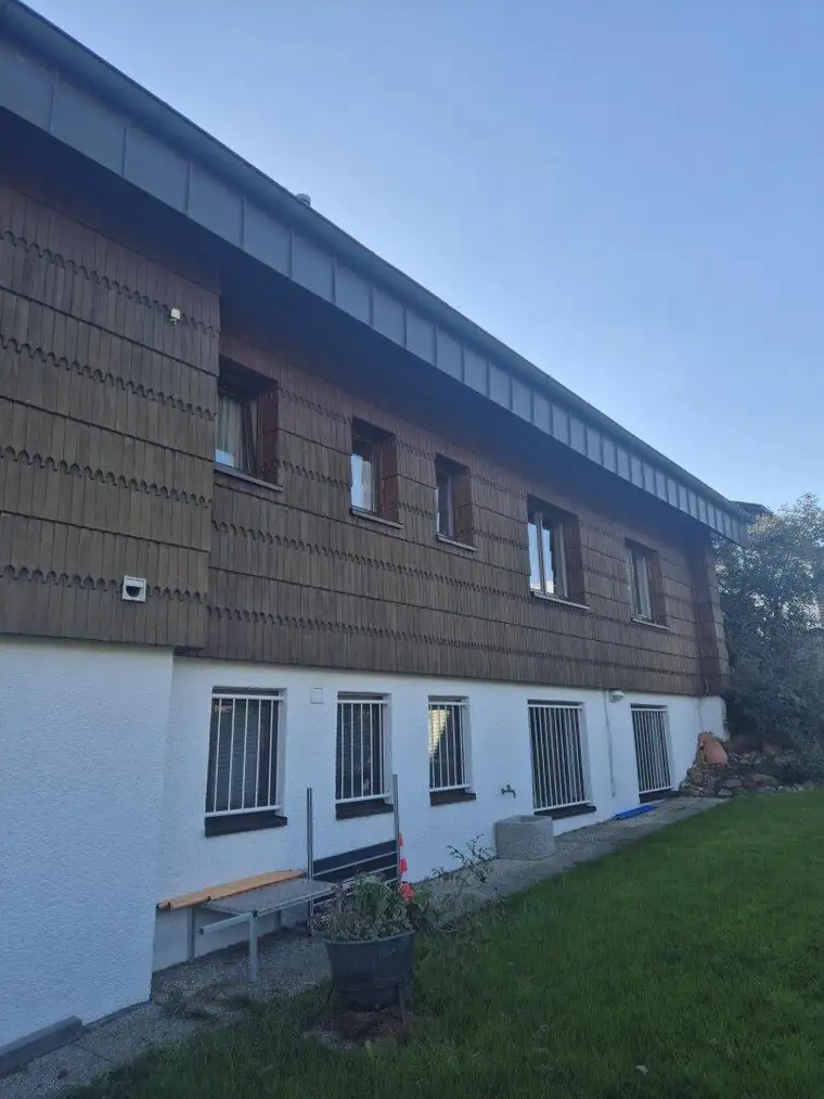 Wohnen und Arbeiten unter einem Dach - auch als Mehrfamilienhaus geeignet