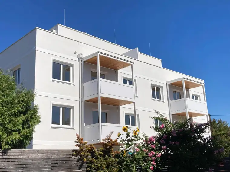 bezugsfertige Wohnung - Blick ins Grün