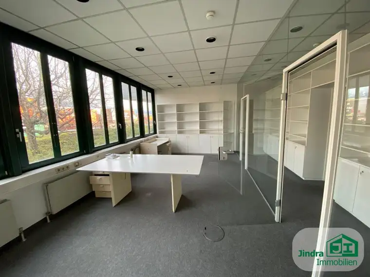 Moderne Büroflächen in bester Lage im Gewerbegebiet Hall in Tirol zu vermieten!