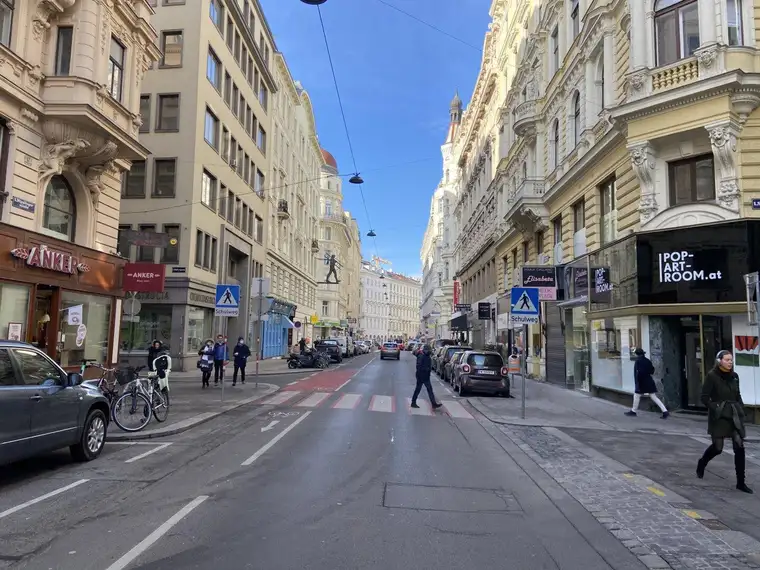 Moderner City-Altbau! - Nähe Hoher Markt - Top Ausstattung! - Klimatisiert!
