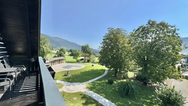 Bodensdorf am Ossiachersee: besondere 2-ZI-Dachgeschoss Wohnung mit Balkon, allgemein XL SPA &amp; Pool