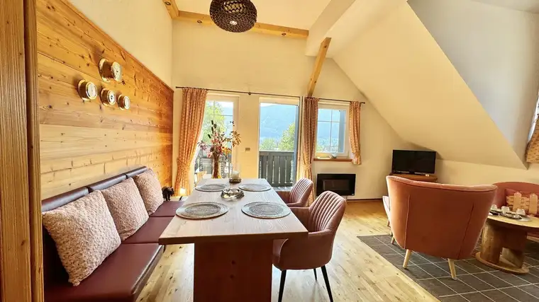 Bodensdorf am Ossiachersee: besondere 2-ZI-Dachgeschoss Wohnung mit Balkon, allgemein XL SPA &amp; Pool