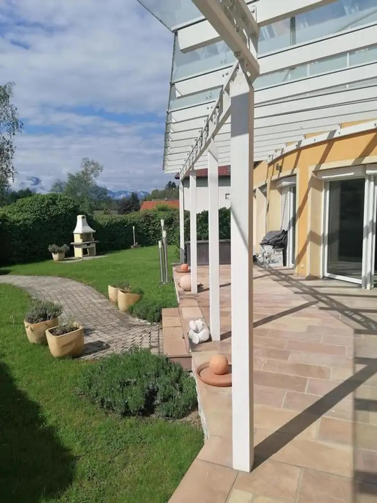 Velden am Wörthersee VILLA mit 3 Exklusiv-WOHNUNGEN od. MEHRFAMILIENHAUS