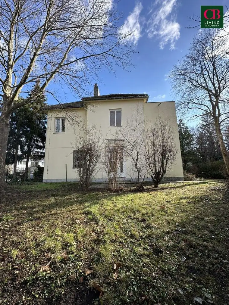VILLA MIT VIEL POTENZIAL IN BESTLAGE BEIM ROTEN BERG