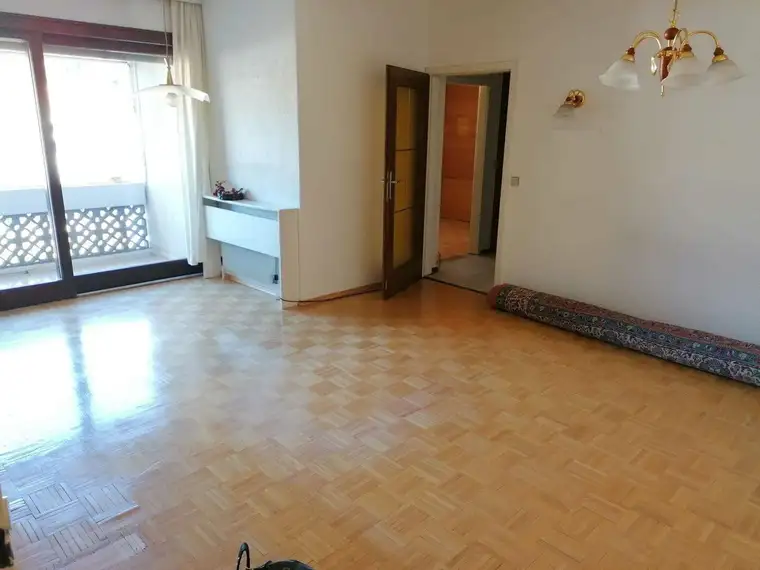 WOHNUNG INKLUSIVE TIEFGARAGE! 3 SCHLAFZIMMER! 71 m² PLUS LOGGIA! LIFT!