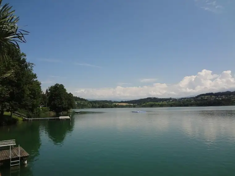 60 m² FERIENWOHNUNG MIT PRIVATTEICH! EINZIGARTIGES PROJEKT IM NATURPARADIES LÄNGSEE! NUR NOCH DIESE WOHNUNG VERFÜGBAR!