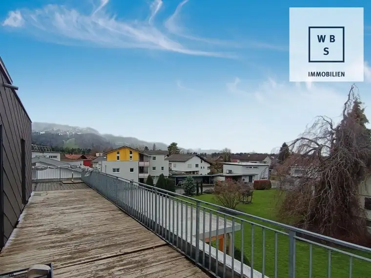 Blick in die Berge!3-Zimmer-Penthouse-Wohnung mit traumhafter Terrasse in Höchst