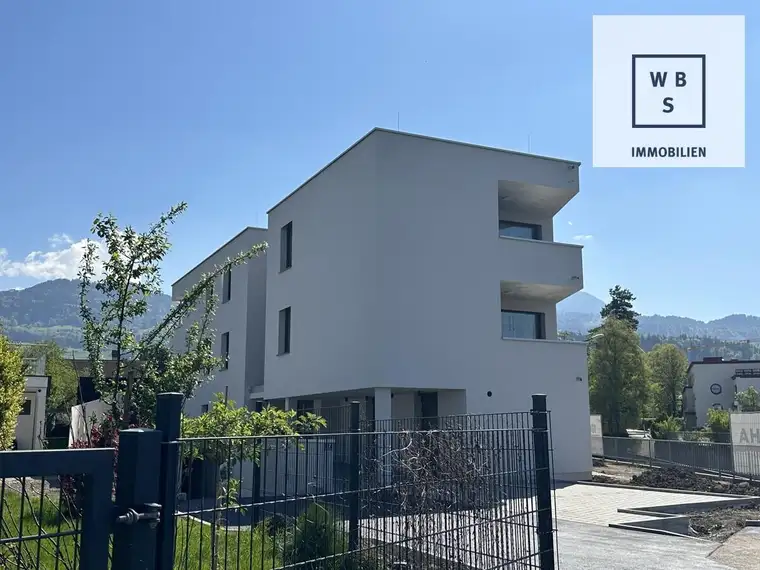 Neue, sehr hochwertige 2-Zimmer-Wohnung mit großzügiger Terrasse in schöner Lage in Rankweil