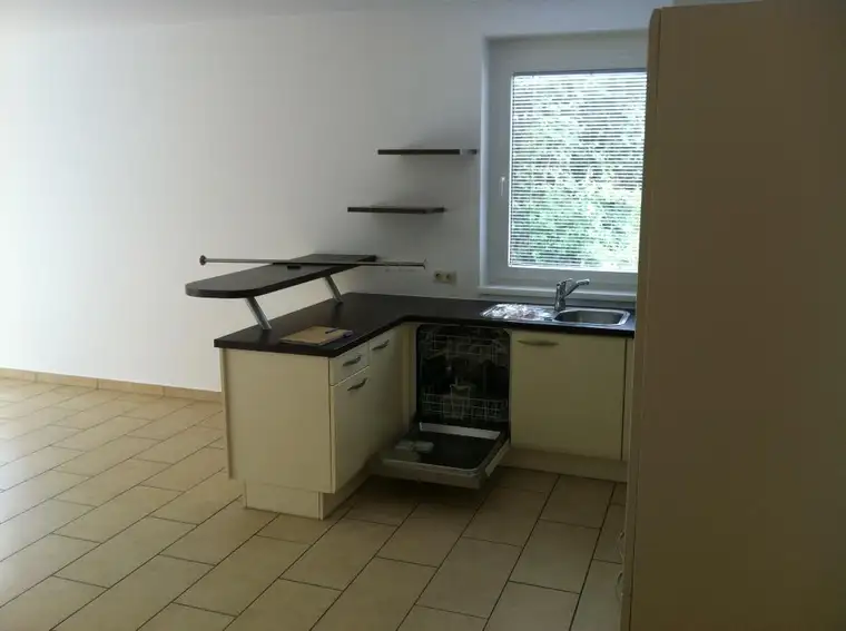 Schöne, geräumige 2-Zimmerwohnung mit Garten