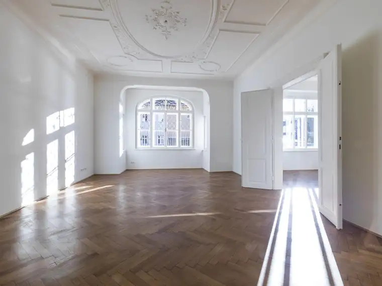 Wunderbare Villenwohnung im Saggen