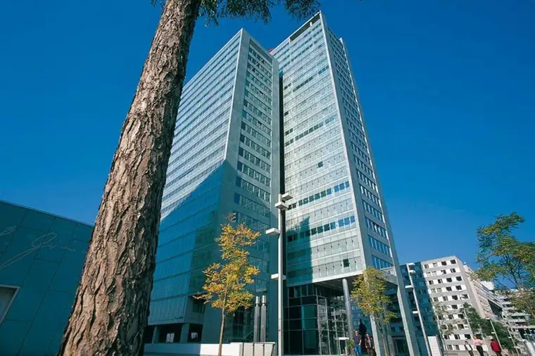 Exklusive 694m2 Bürofläche im ARES Tower