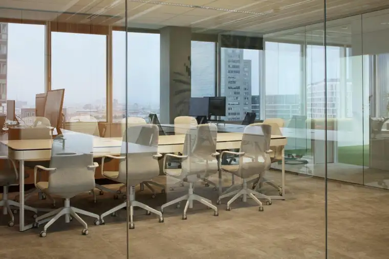 SATURN TOWER BÜRO mit schönem Fernblick - 739 m² im 1. OG