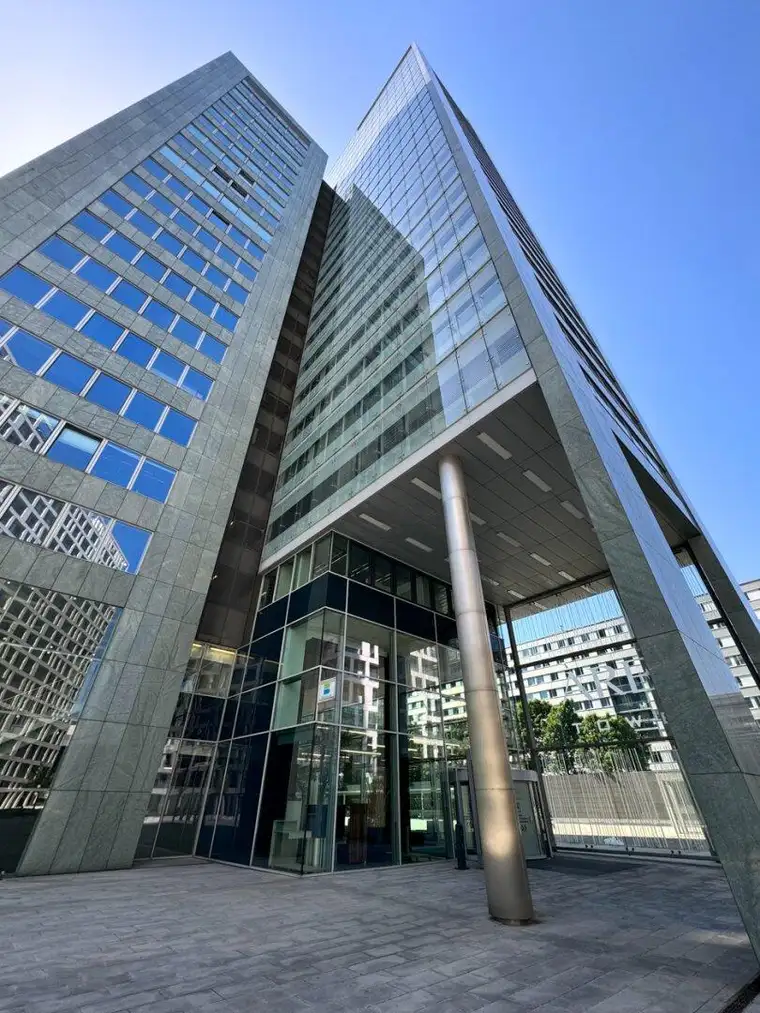 694 m² Bürofläche im Ares Tower