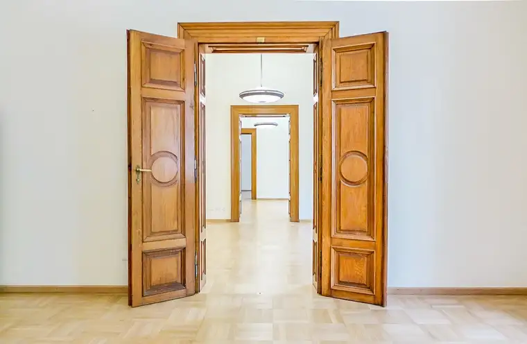 Repräsentatives Büro - 4 Räume - historisches Ambiente in der Alte Börse