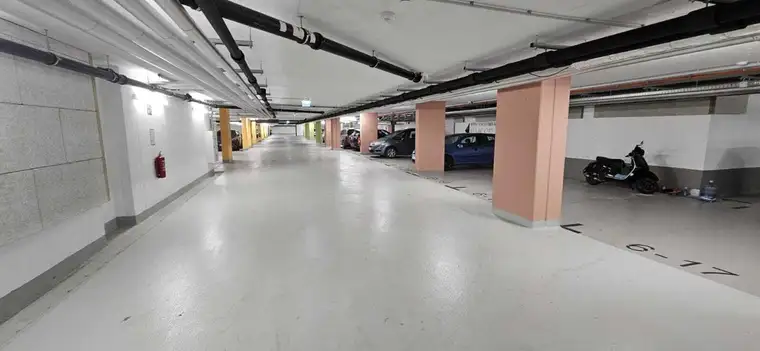 Garagenstellplatz nahe Kagraner Platz U1