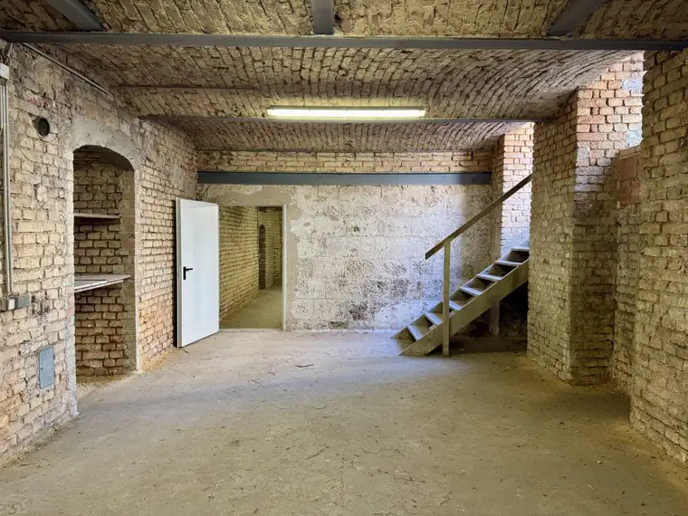 Lager im Souterrain | 62 m²