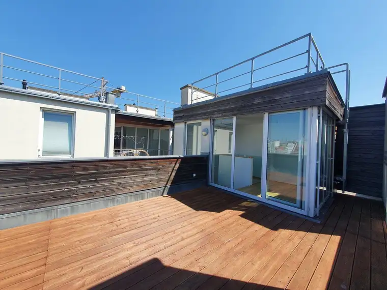 Attraktive 2 Zimmer Dg-Wohnung mit Terrasse und wunderbarem Ausblick - Mariahilfer Straße