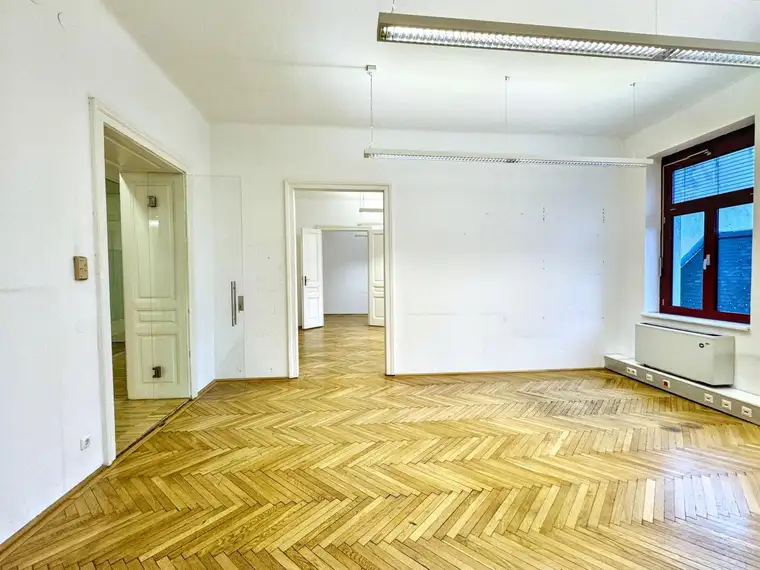 Klimatisiertes, großzügiges Büro in der Mariahilferstraße