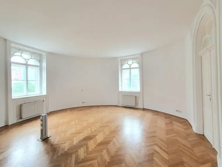 Repräsentatives 174m² Büro im historischen Altbau - Nähe Schottentor