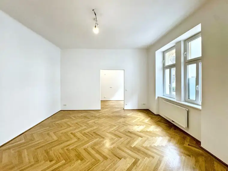 Erstbezug | Wunderschön sanierte 3,5 Zimmer Wohnung beim Alois-Drasche-Park